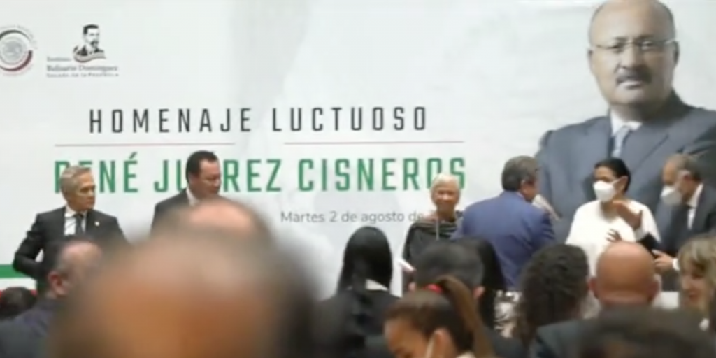 Homenaje a René Juárez Cisneros