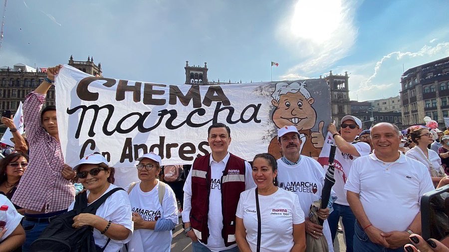 Jaliscienses encabezados por el diputado Chema Martínez acuden a La Marcha del Pueblo