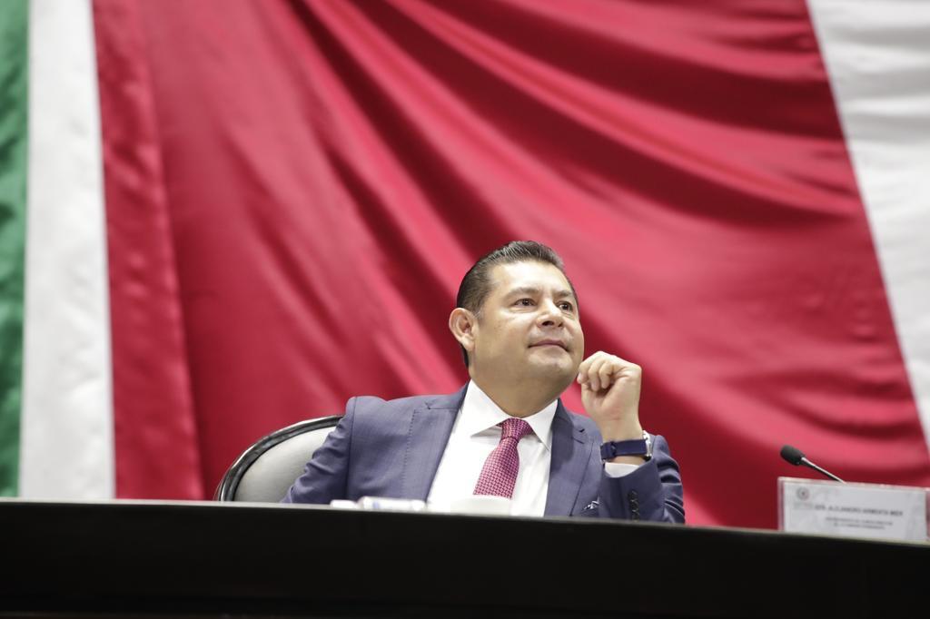 El senador Alejandro Armenta asegura que México envía un mensaje de tolerancia a Perú al no expulsar al embajador de aquella nación