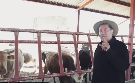 El senador Ricardo Monreal destaca el papel de la ganadería
