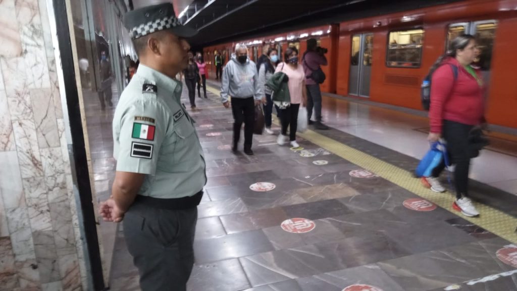 Inicia la Guardia Nacional labores de seguridad en el Metro de la Ciudad de México
