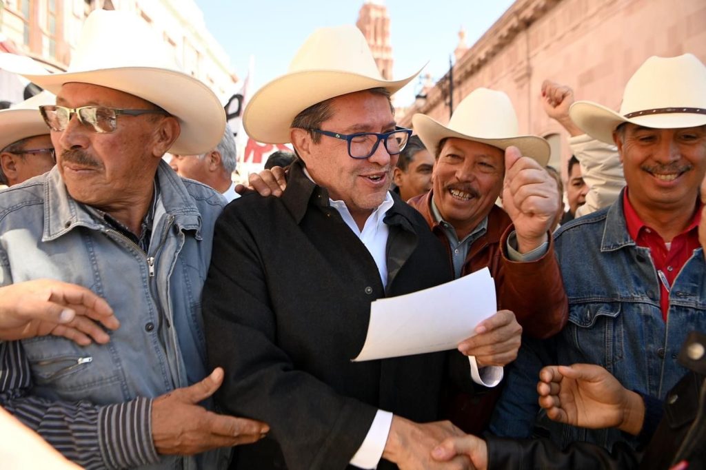 Senador Monreal dice que a diferencia de Sísifo, él no vive en un mito, sino una realidad y solo se parece en el trabajo constante e incansable