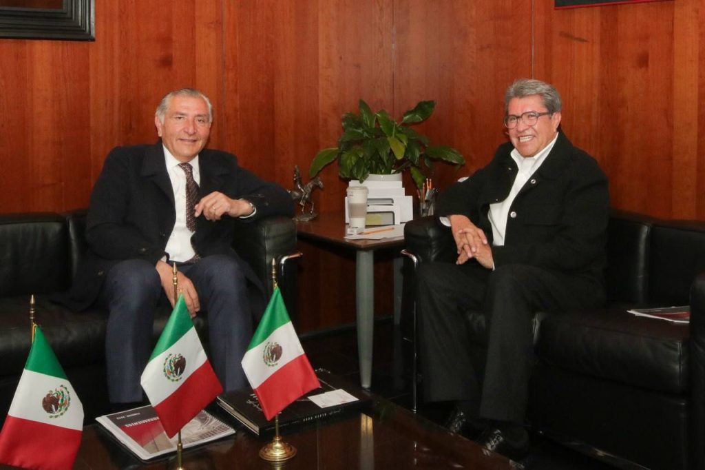 El Secretario de Gobernación, Adán Augusto López Hernández y el presidente de la Jucopo, Ricardo Monreal