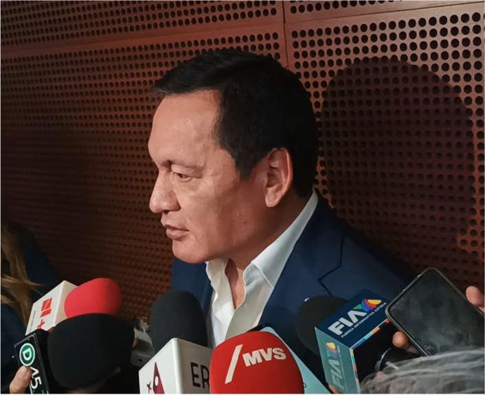 El senador del PRI, Miguel Ángel Osorio Chong, pide investigar espionaje del Ejército