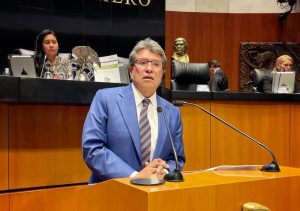Propone senador Monreal incorporar en México el modelo de parto y nacimiento humanizados