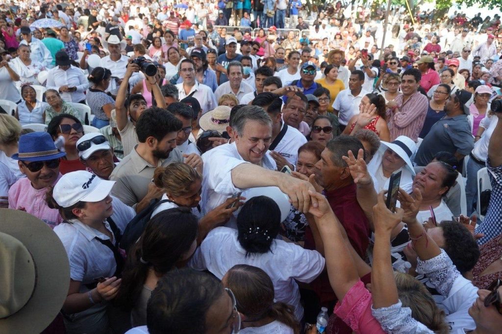 Marcelo Ebrard obsesivo compulsivo