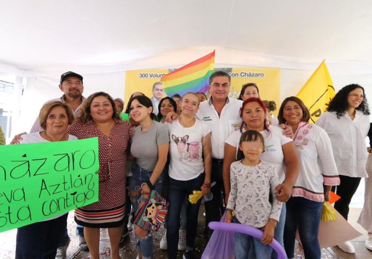 Voluntarios saldrán a las calles de la alcaldía Cuauhtémoc para apoyar al diputado perredista, Luis Espinosa Cházaro.