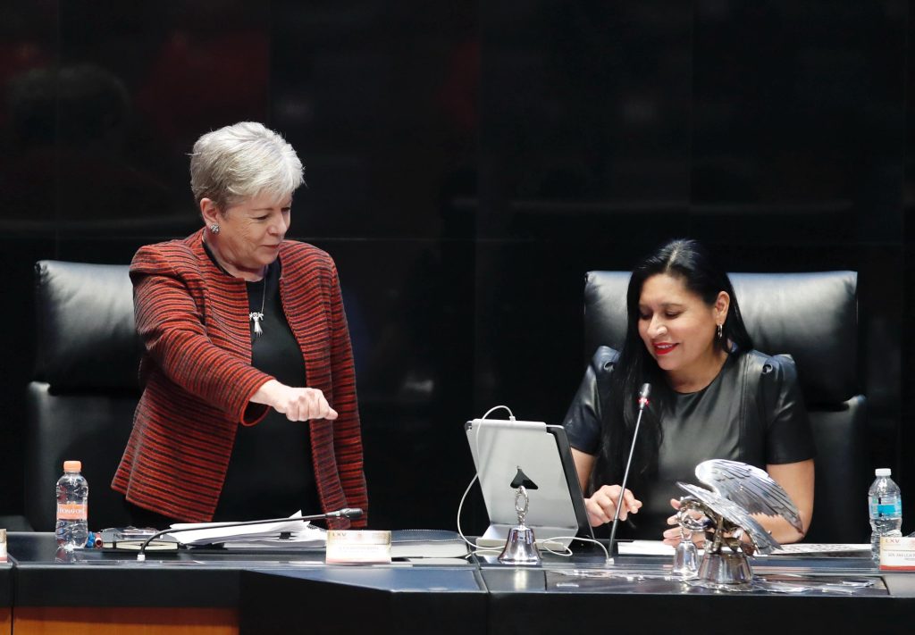 Se ha ejecutado una política exterior responsable, que promueve los derechos humanos y el fortalecimiento de la democracia, destaca la senadora Ana Lilia Rivera Rivera.