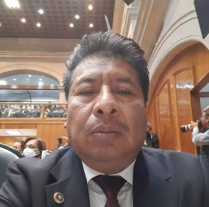 El diputado local, Faustino de la Cruz se asoma como los más conocidos en Ecatepec