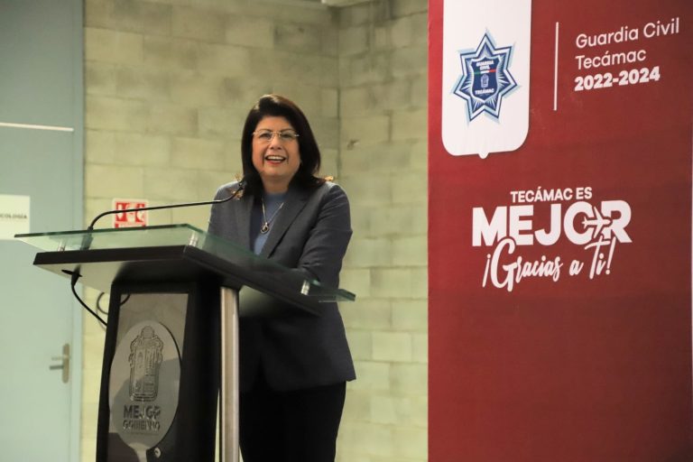 Mariela Gutiérrez entrega reconocimientos a 133 Policías Municipales