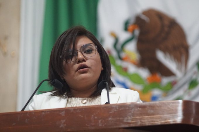 Diputada Andrea Vicenteño Barrientos, vicecoordinadora de la Asociación Parlamentaria Izquierda Liberal, Congreso de la Ciudad de México.