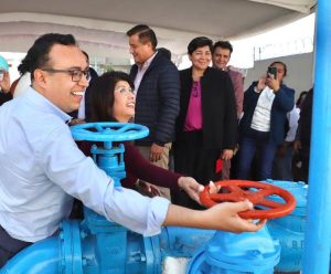 Mariela Gutiérrez garantiza agua en Tecámac