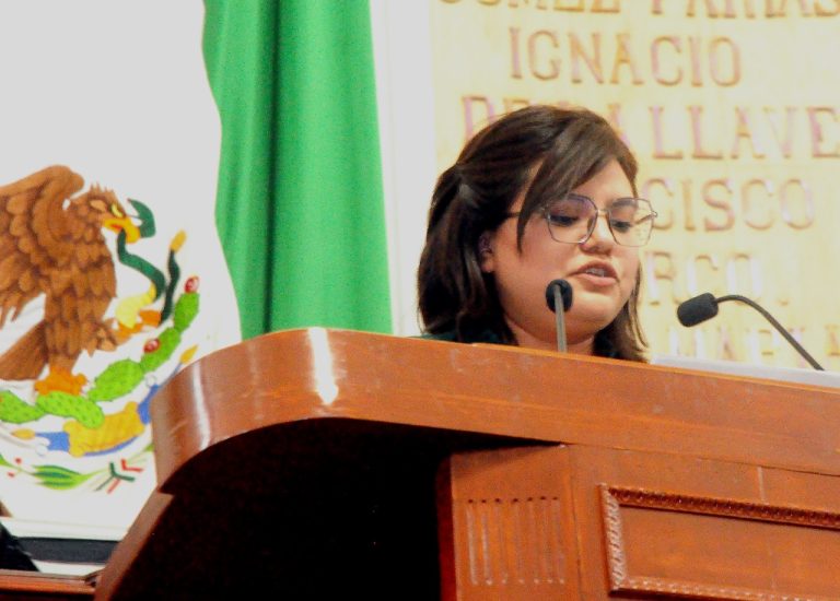 Andrea Vicenteño Barrientos, presidenta de la Comisión de Juventud del Congreso de la Ciudad de México.