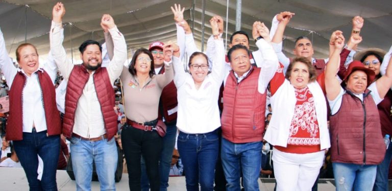 La candidata al Senado por la Coalición “Sigamos Haciendo Historia”, Mariela Gutiérrez Escalante, acompañó a la candidata a la presidencia municipal de Ecatepec, Azucena Cisneros.