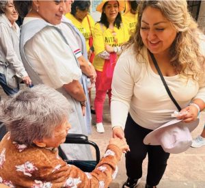 Visita candidata del PRD, Rita Cecilia, Hogar de Ancianos de Nuestra Señora de Guadalupe, ubicada en el Centro Histórico.