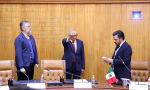 Rindió Protesta Jorge Gaviño Ambriz como nuevo secretario general del Consejo Técnico del IMSS.