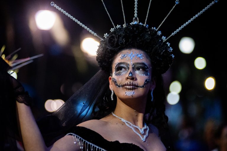 Impulsa Morena tradiciones por el Día de Muertos: Xóchitl Bravo.