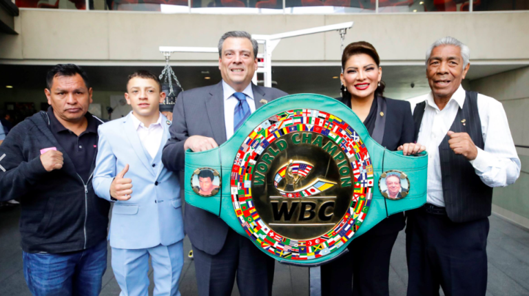 “Martes de Café con el Consejo Mundial de Boxeo” en el Senado de la República.