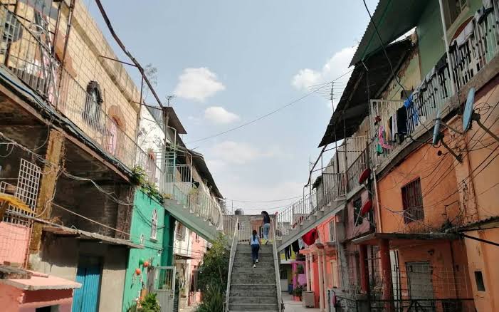 El Barrio de Tepito ubicado en la Colonia Morelos, se deriva del náhuatl que significa “pequeño templo”.