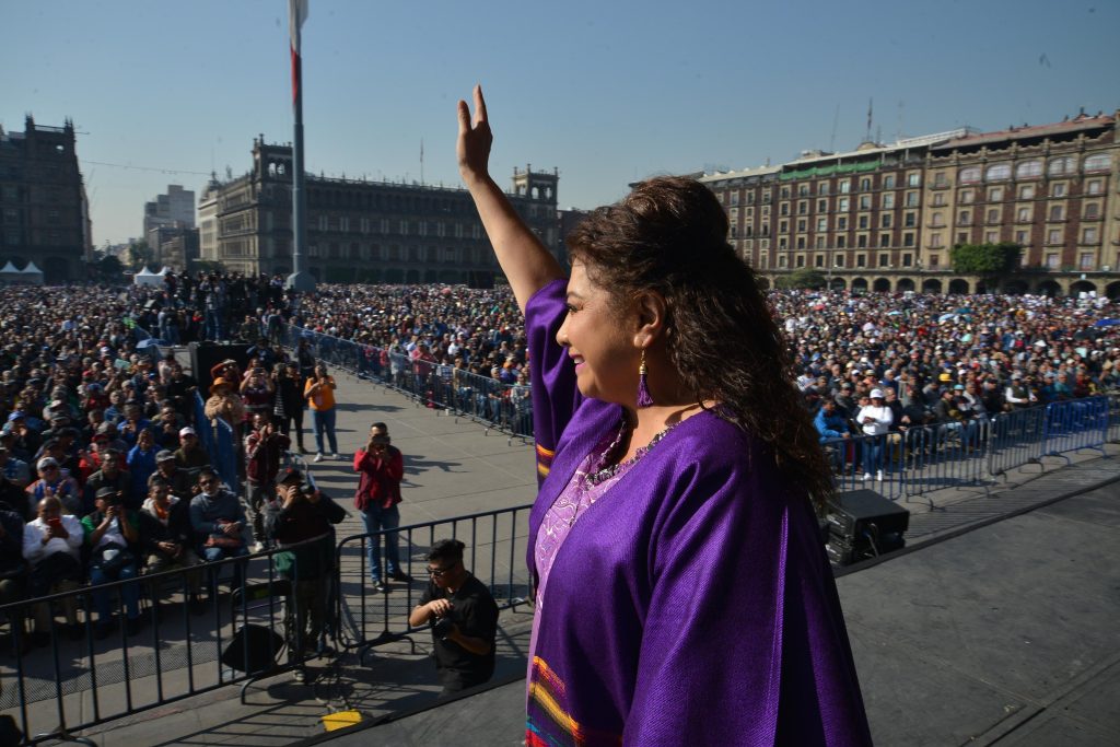 Inició jefa de Gobierno Clara Brugada entrega de pensión hombres bienestar; la ciudad dará cobertura universal de 60 a 64 años, aseguró.