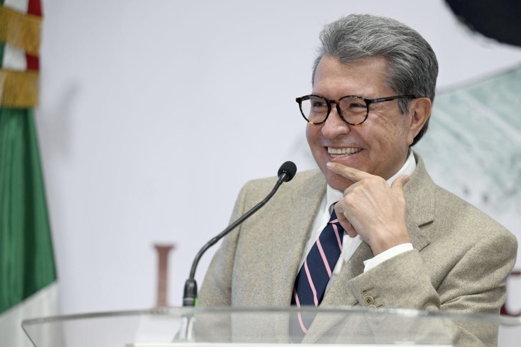 El diputado Ricardo Monreal precisó no se existe ningún problema para que se enlisten leyes dentro de las iniciativas o dictámenes que se van a modificar.