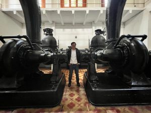 Misael Rojas Mejía estudio Filosofía y Filosofía Política en la UAM y la UNAM y su experiencia está basada en la defensa de los derechos humanos y migración
