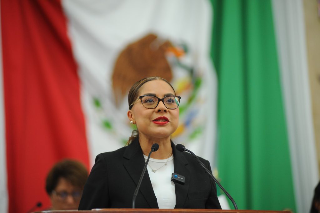 Hoy damos un paso firme hacia la protección de nuestros mercados públicos y a quienes lo hacen posible”, diputada Brenda Ruíz.