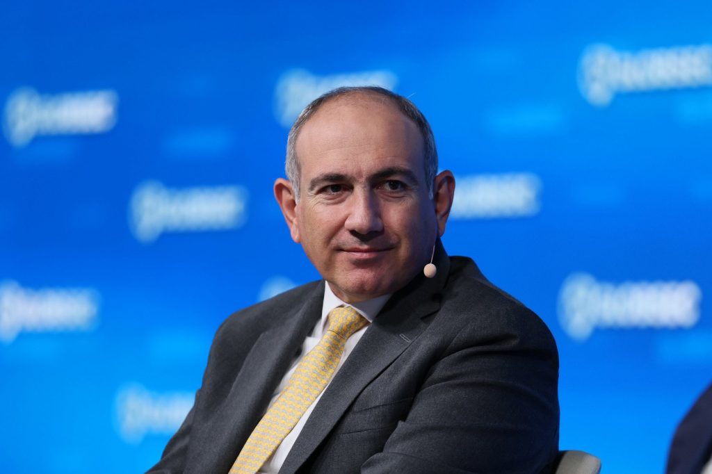 El primer ministro de Armenia Nikol Pashinyan desató una embestida pública sin precedentes contra la Santa Sede de Echmiadzin.