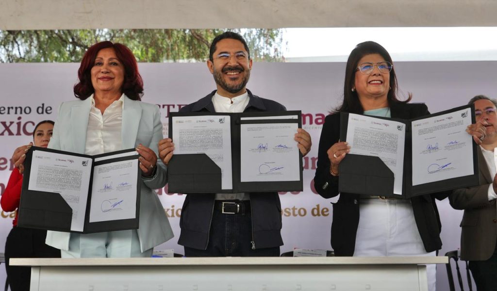 El director general del ISSSTE, Martí Batres Guadarrama, agradeció el apoyo de la alcaldesa Rosi Wong y la senadora Mariela Gutiérrez Escalante.