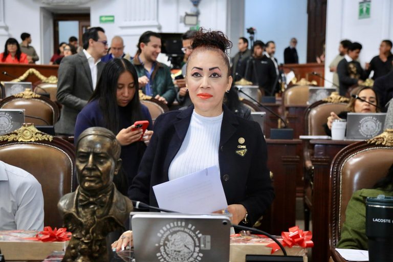 La diputada del PVEM, Rebeca Peralta, señala que, durante muchos años, las mujeres han estado involucradas en la cultura, muchas veces sin ser reconocidas.