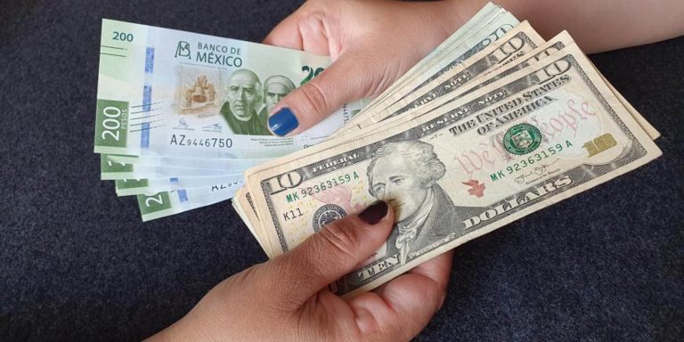 Políticas proteccionistas de Donald Trump que reducen las remesas, y dentro del territorio el incremento del empleo informal.