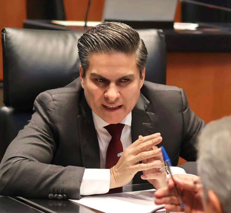 El senador nayarita Pável Jarero respaldó la propuesta de reforma electoral de la presidenta Claudia Sheinbaum.