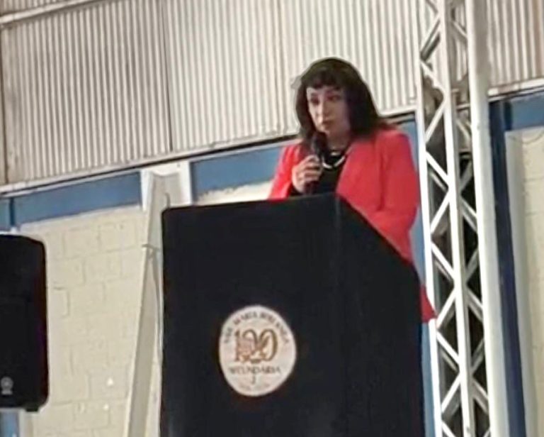 ¡Viva la Secundaria 2 Ana María Berlanga! ¡Que sigan otros cien años de gloria y servicio!, concluyó la concejal en la Alcaldía Cuauhtémoc, Rosalía Villasana.