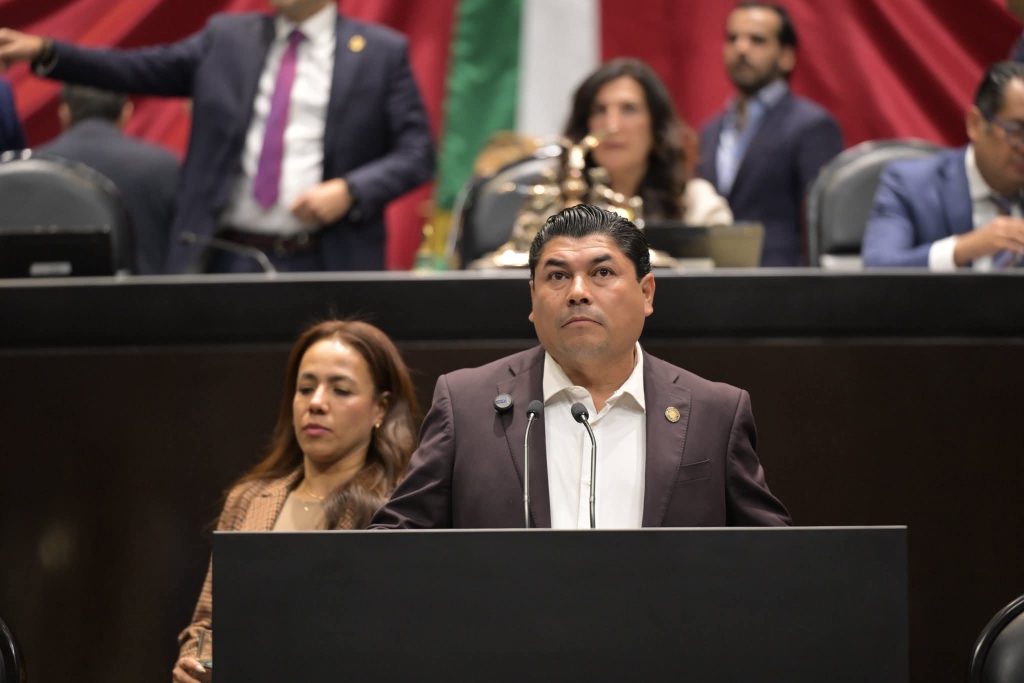 Existe grave riesgo de salud en Guadalajara por consumo de agua contaminada: diputado de Morena Carlos Palacios Rodríguez.